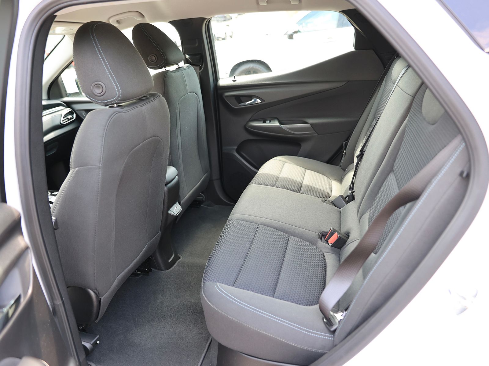 2023 Chevrolet Bolt EUV LT - Photo 21