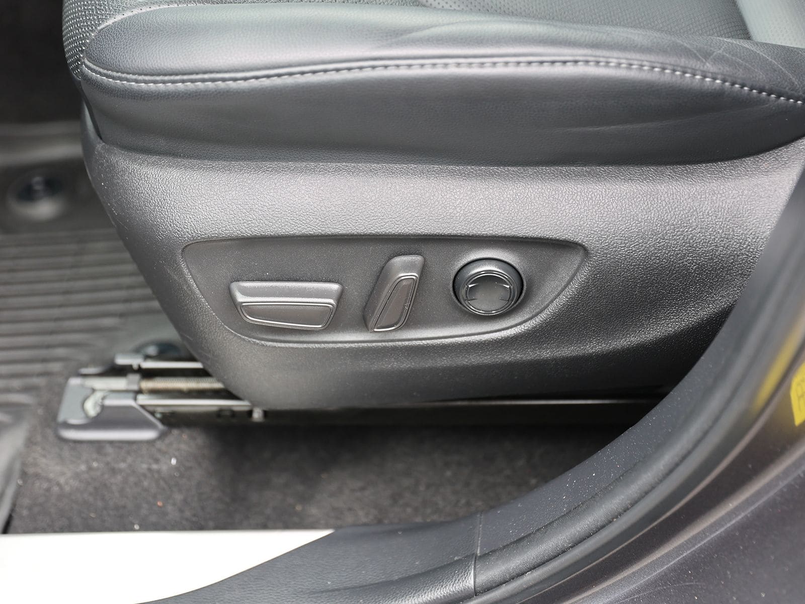 2023 Toyota Highlander Platinum - Photo 20