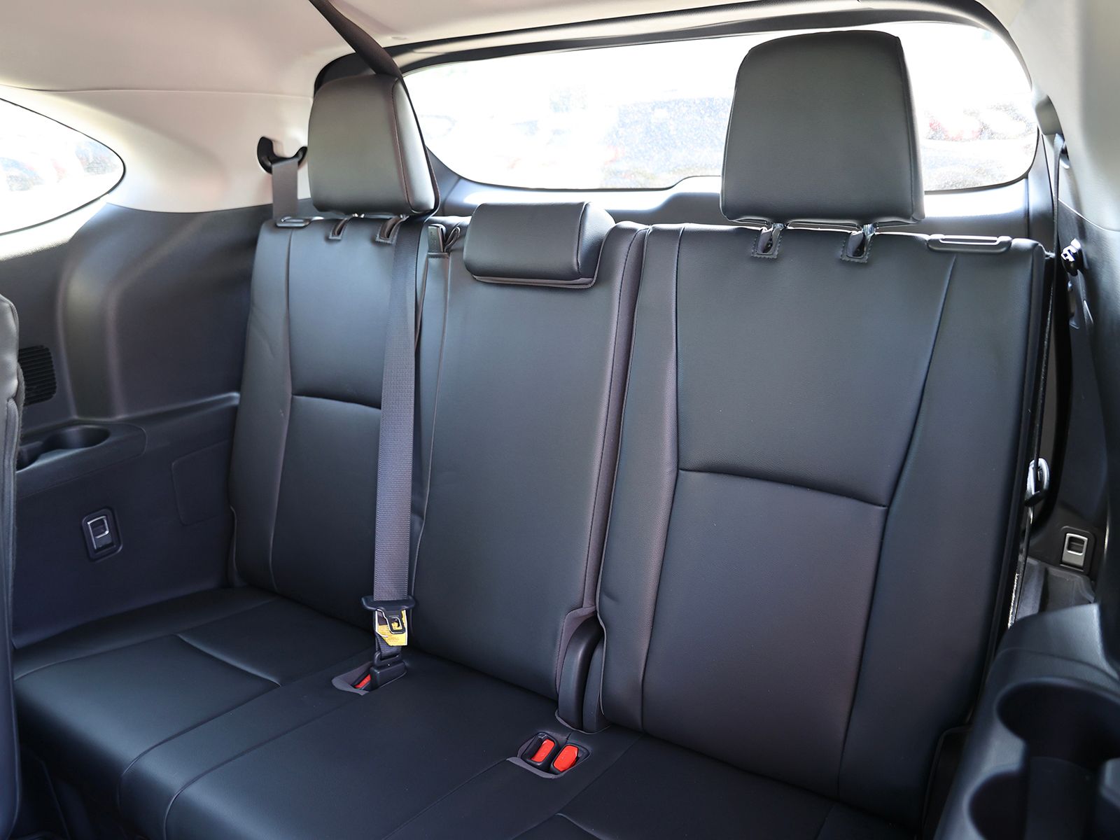 2020 Toyota Highlander XLE - Photo 26