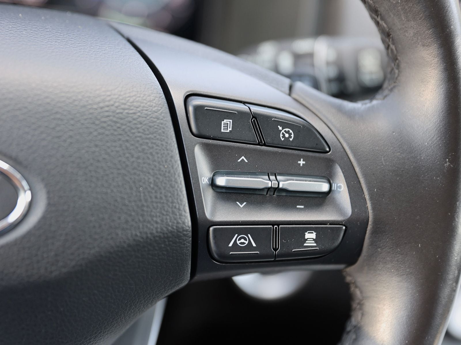 2023 Hyundai Kona EV Limited - Photo 38