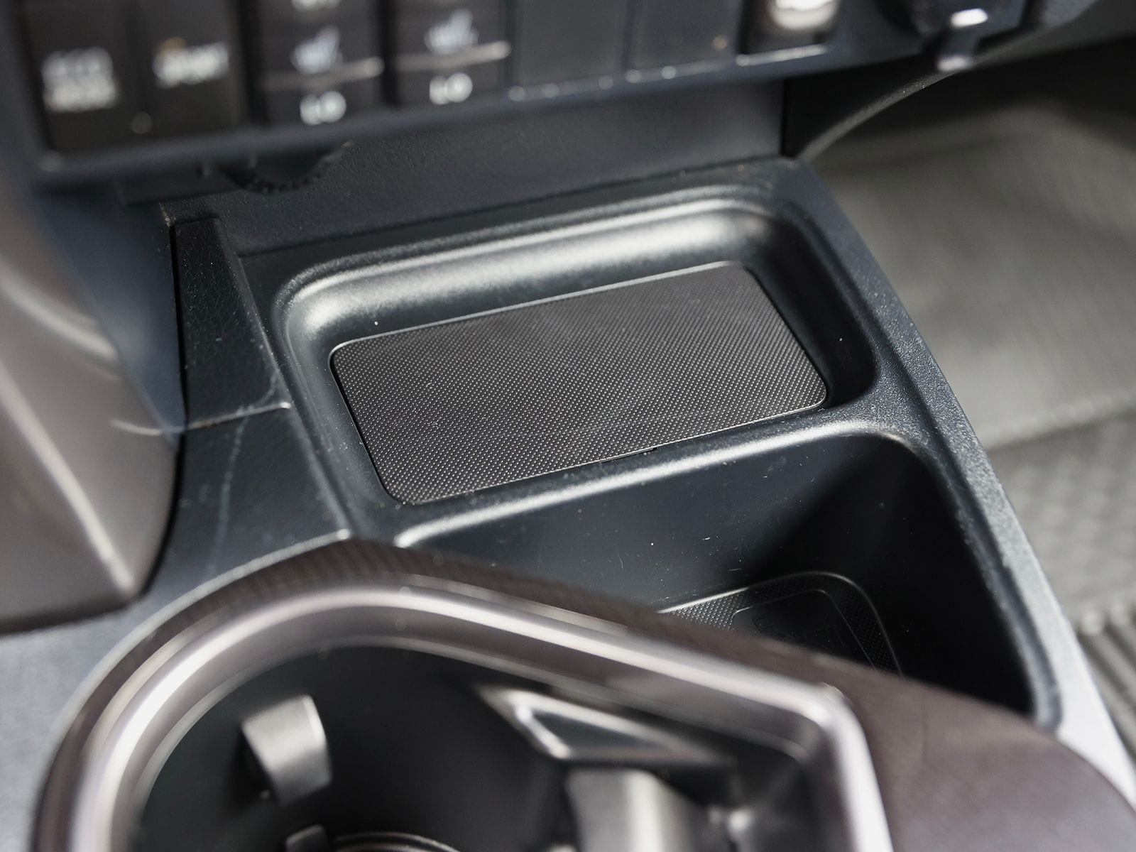 2017 Toyota RAV4 SE - Photo 28