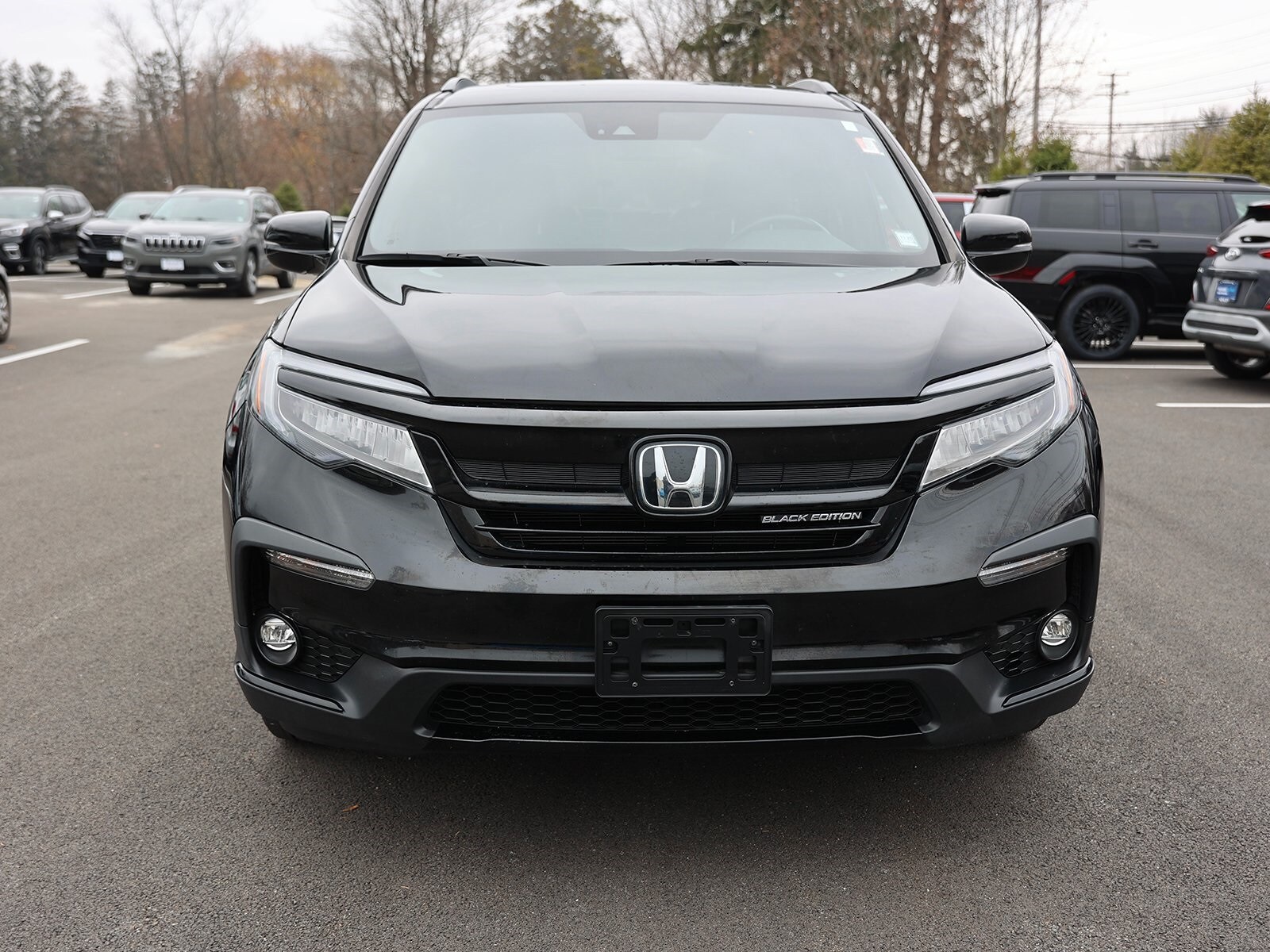 2021 Honda Pilot Black Edition photo 2