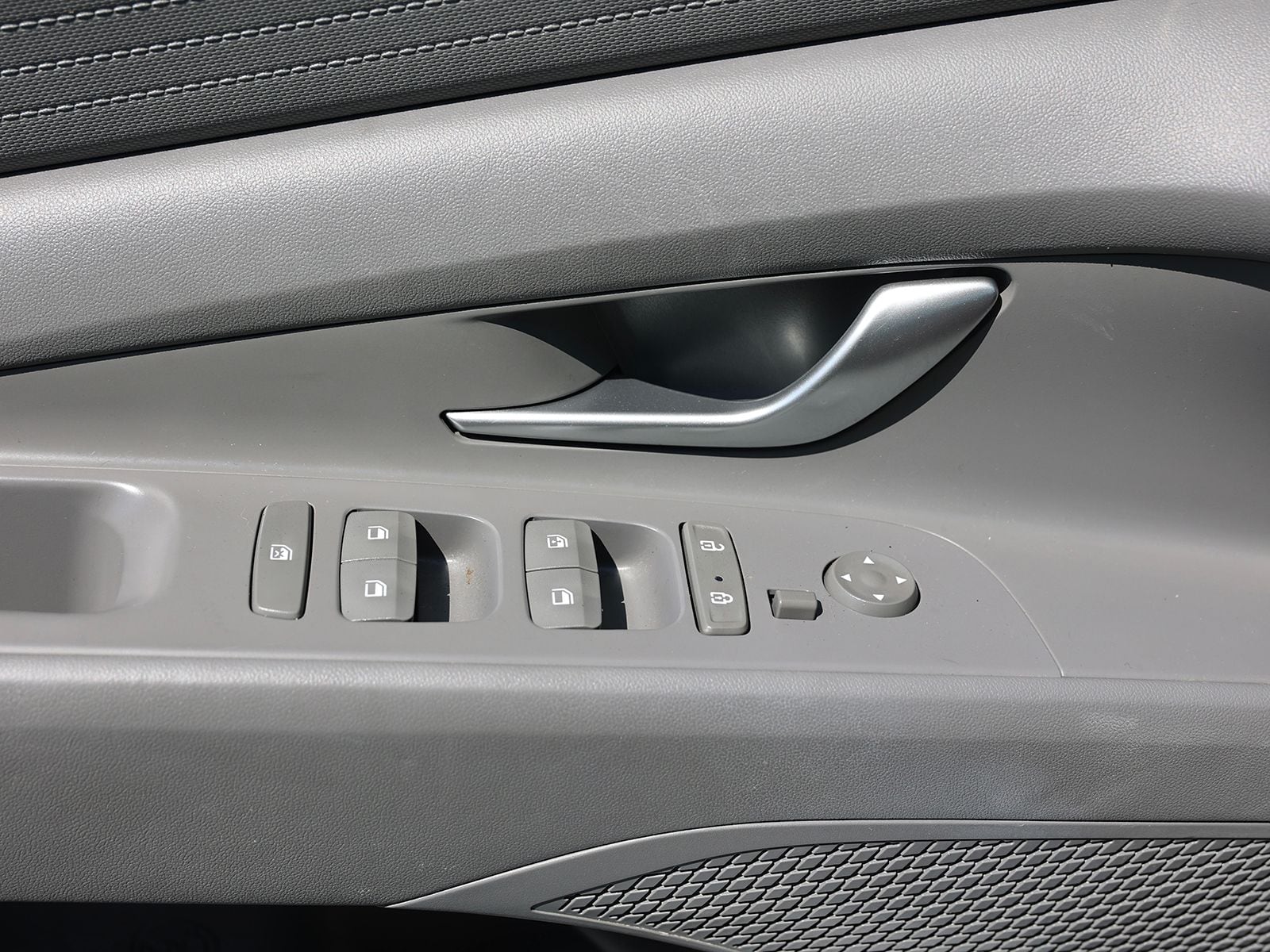 2023 Hyundai Elantra Blue - Photo 32