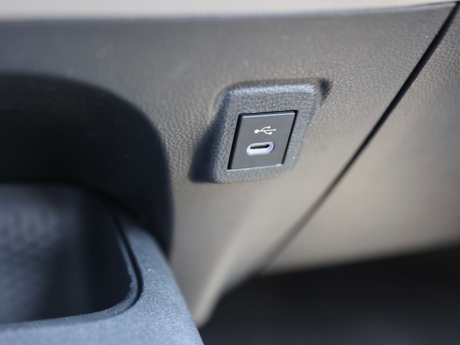 2023 Toyota Corolla LE - Photo 27