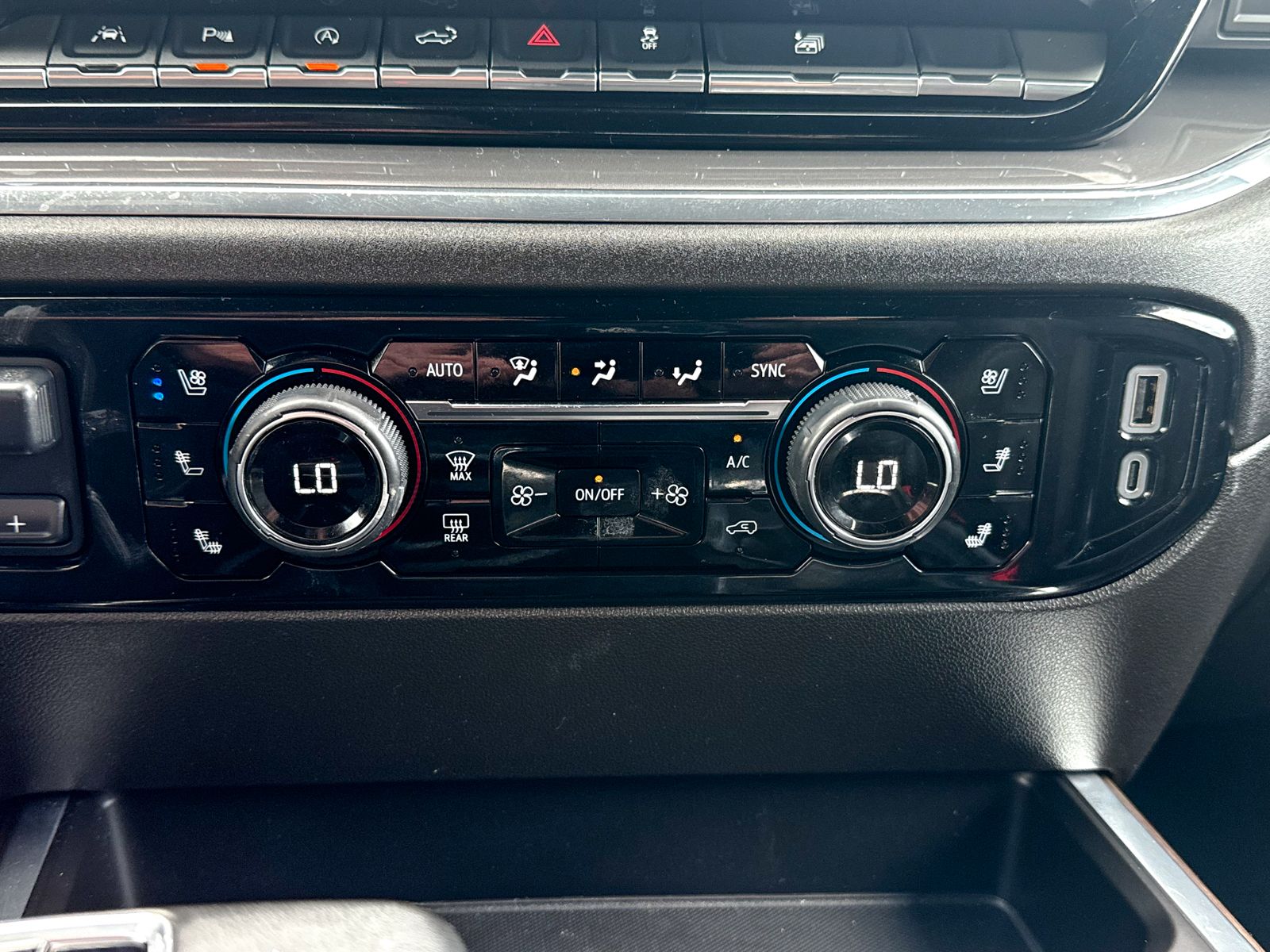 2024 Chevrolet Silverado 1500 High Country - Photo 31