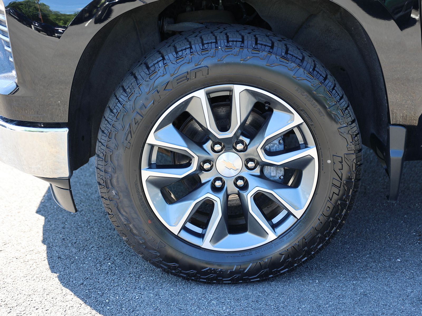 2024 Chevrolet Silverado 1500 LT - Photo 13