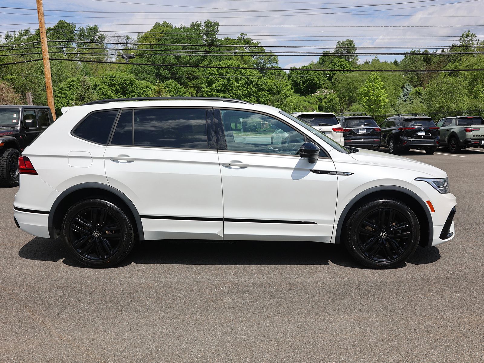 2022 Volkswagen Tiguan SE R-LINE BLACK - Photo 8
