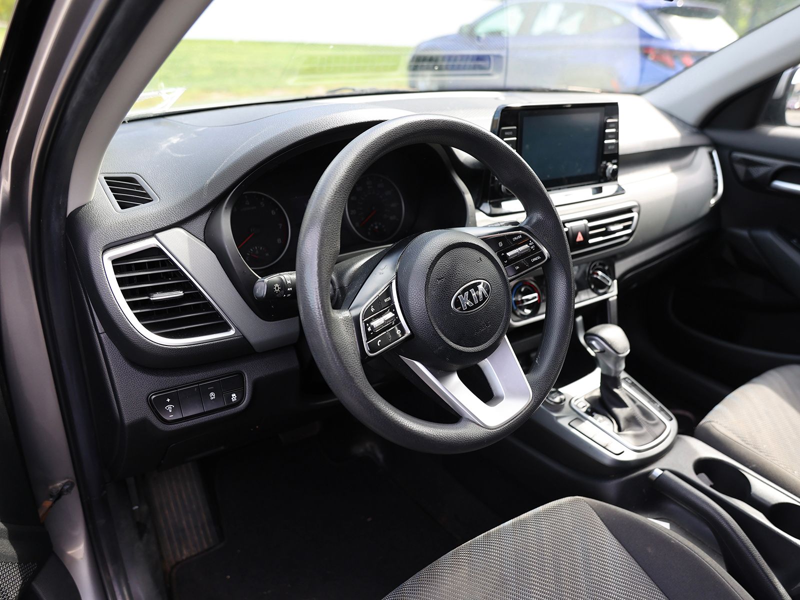 2021 Kia Seltos LX - Photo 10