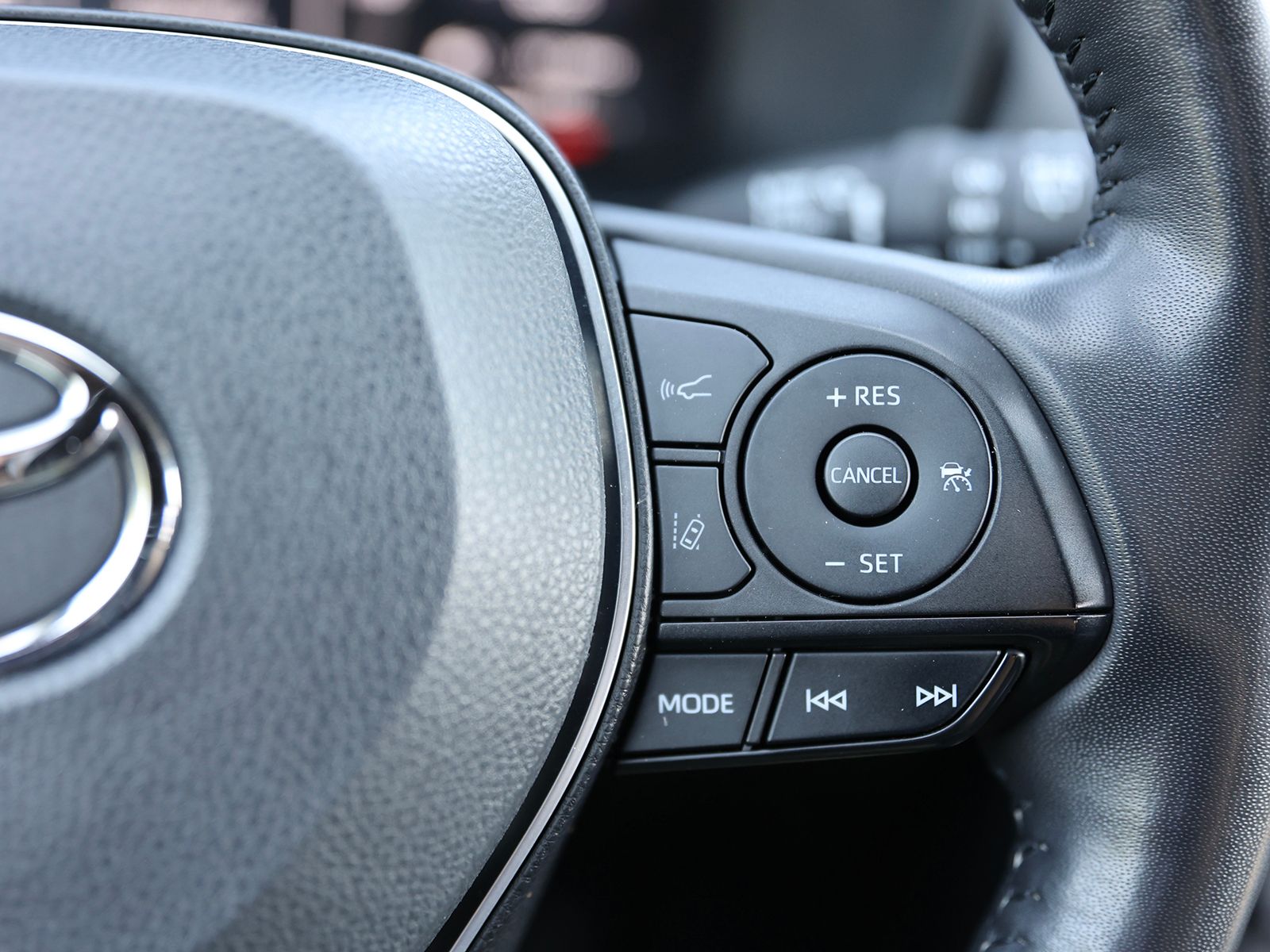 2023 Toyota RAV4 XSE - Photo 40