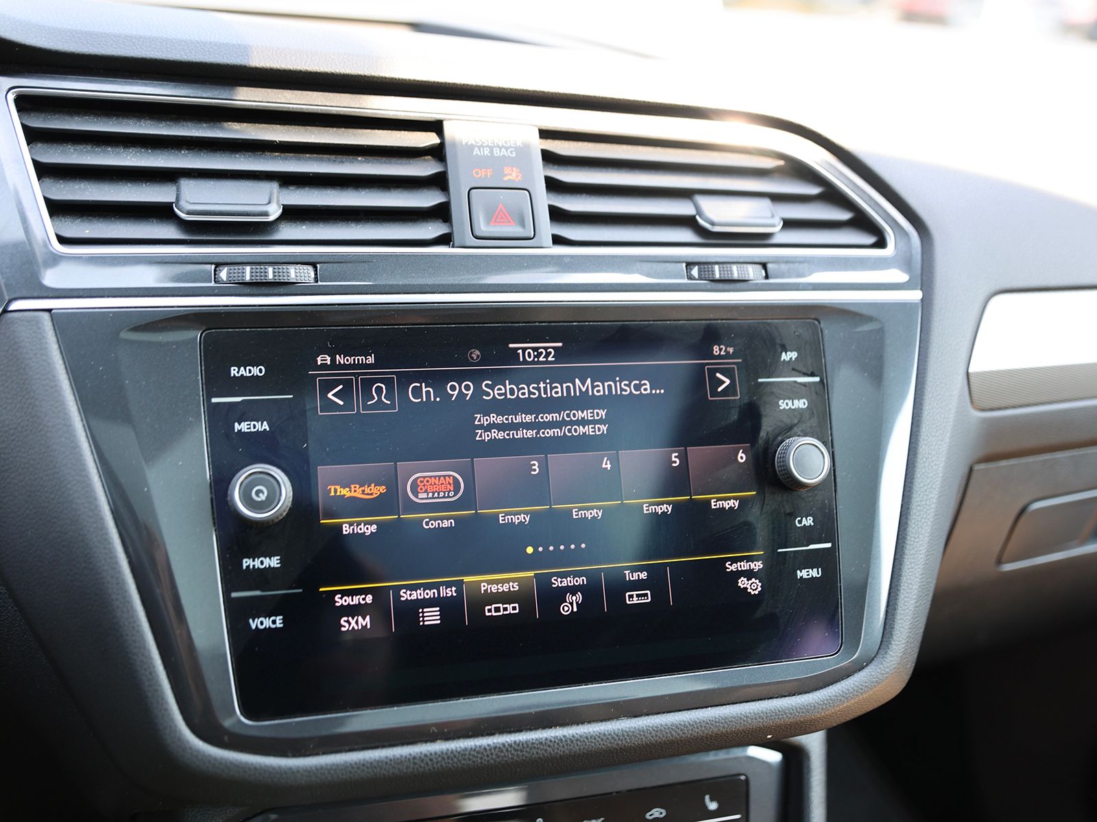 2022 Volkswagen Tiguan SE R-LINE BLACK - Photo 25