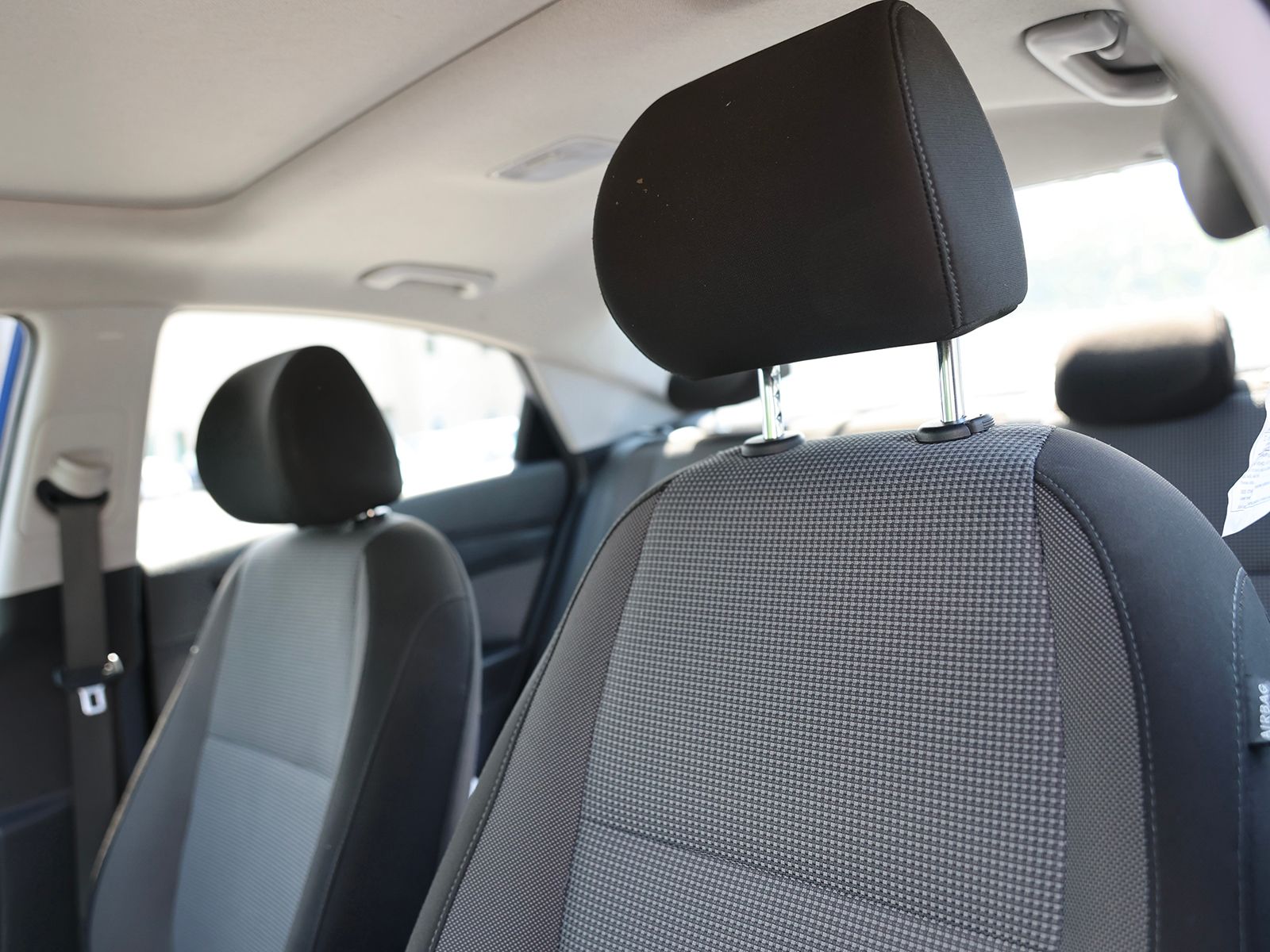 2018 Hyundai Accent Limited - Photo 17