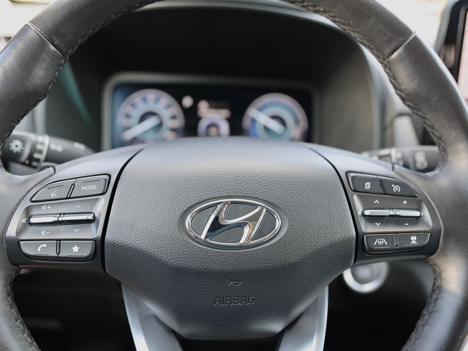 2023 Hyundai Kona EV Limited - Photo 36