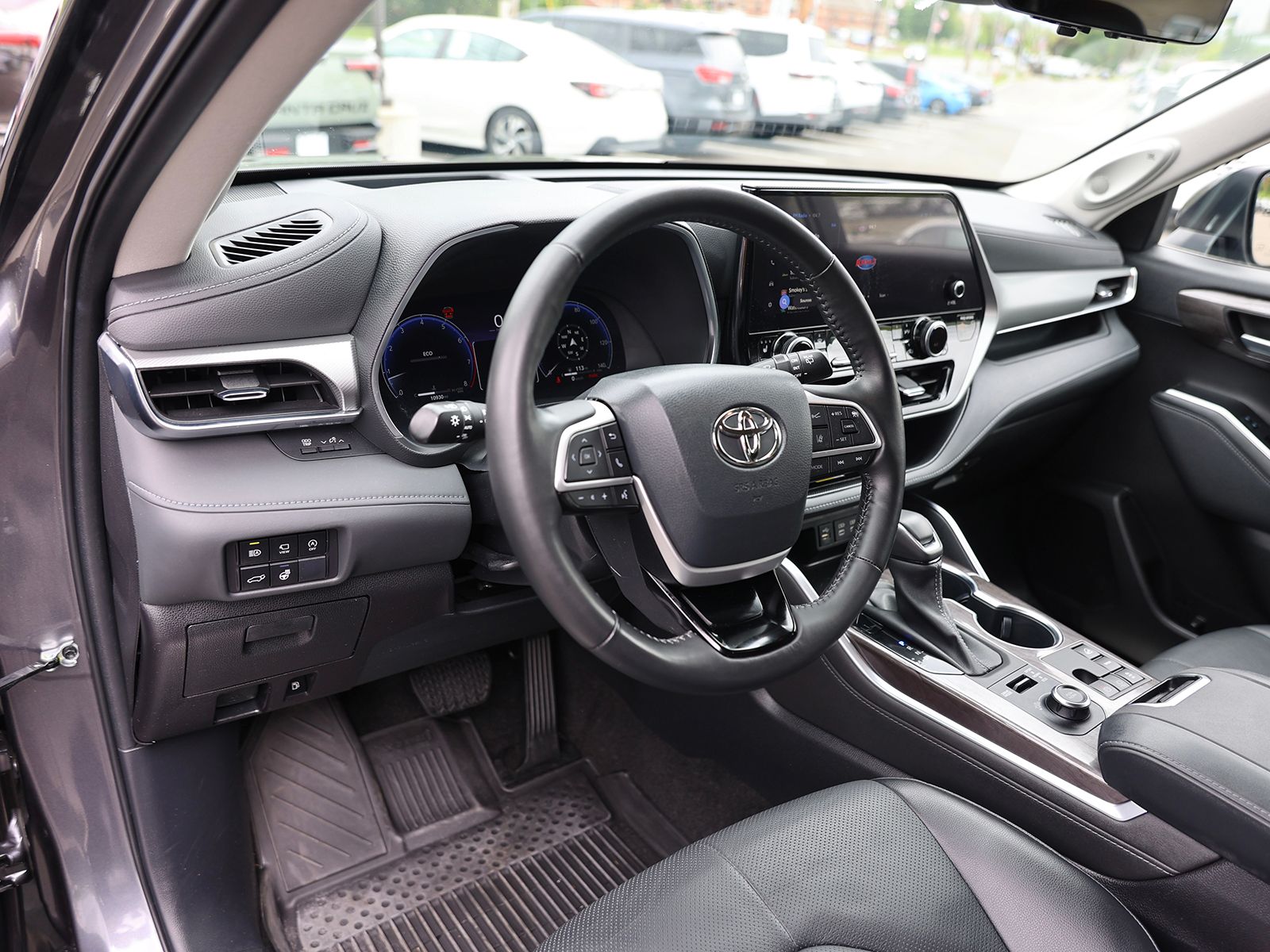 2023 Toyota Highlander Platinum - Photo 18