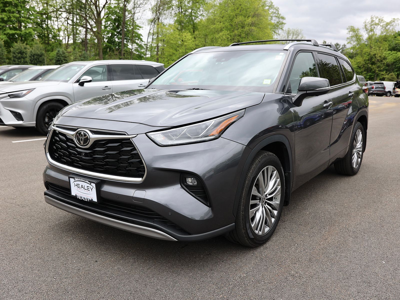 2023 Toyota Highlander Platinum - Photo 3