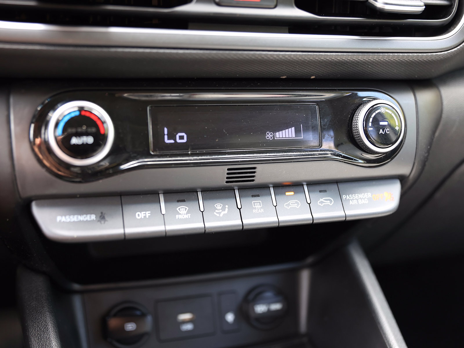 2023 Hyundai Kona Limited - Photo 26