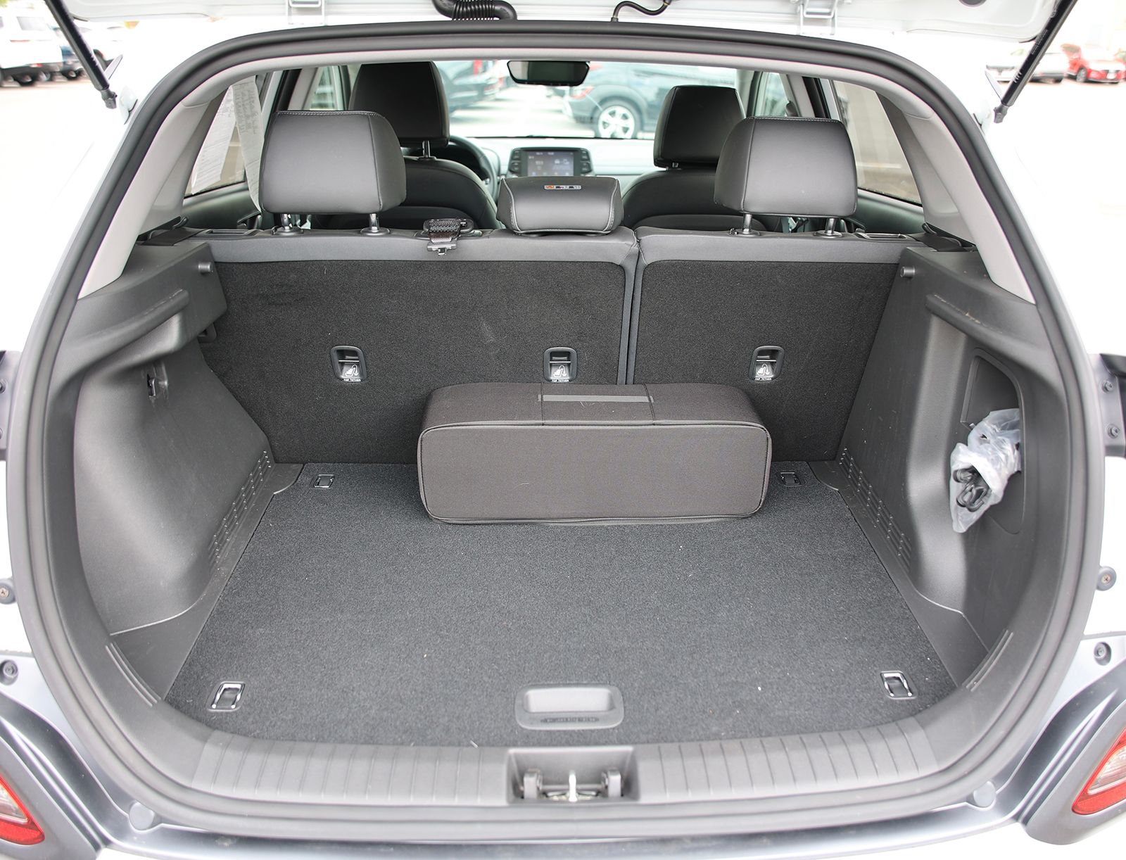 2021 Hyundai Kona EV Limited - Photo 14