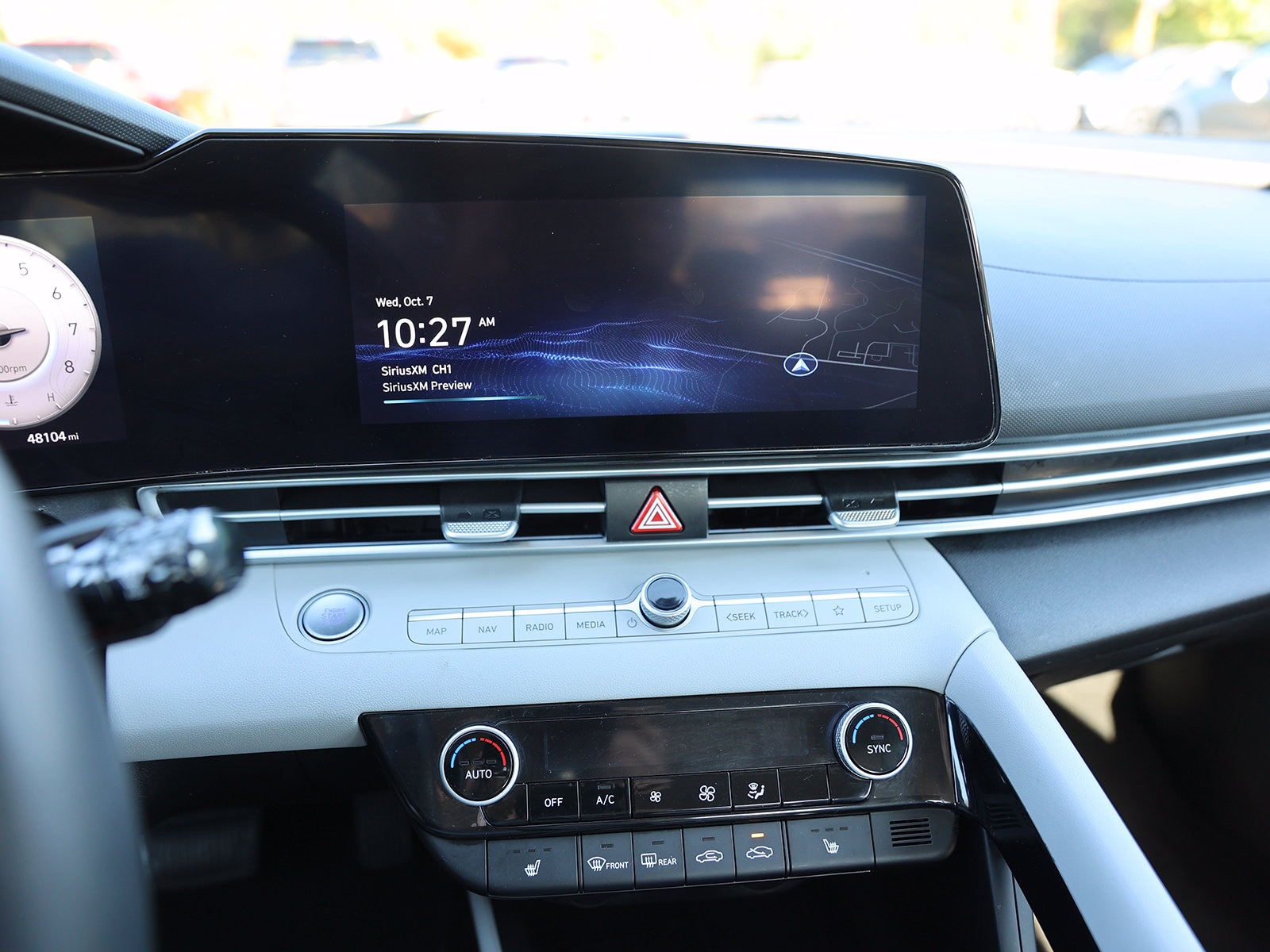 2025 Hyundai Elantra Limited - Photo 21