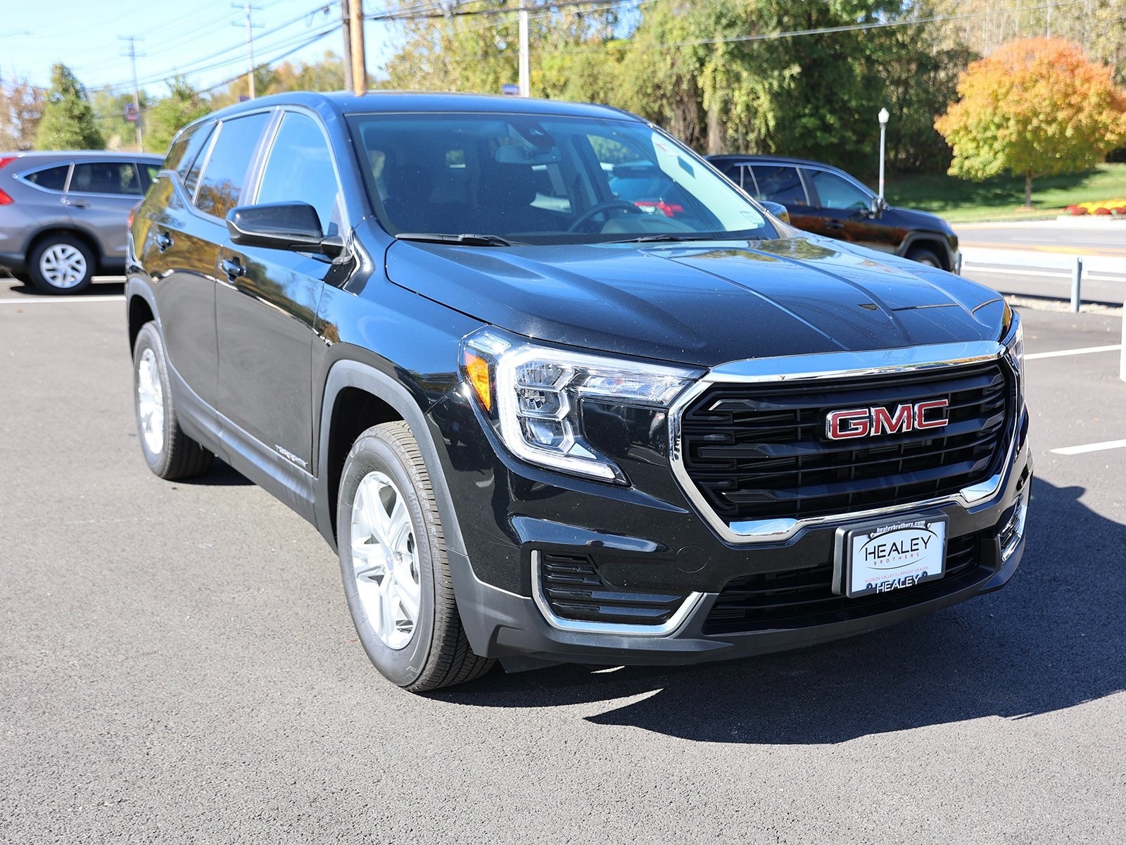 2024 GMC Terrain SLE's photo
