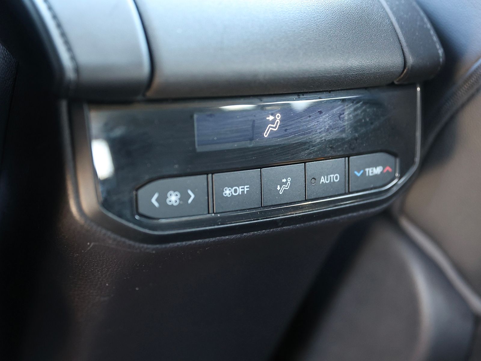 2020 Toyota Highlander XLE - Photo 27