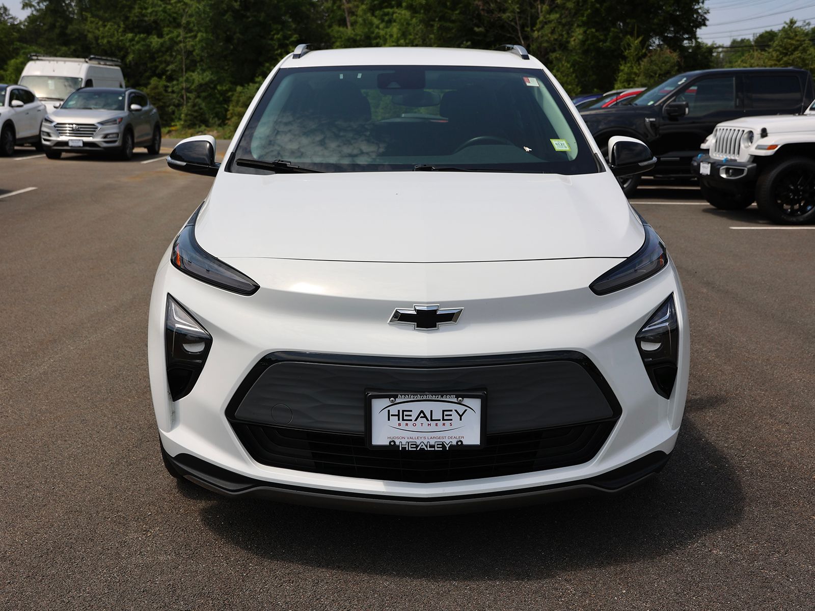 2023 Chevrolet Bolt EUV LT - Photo 2
