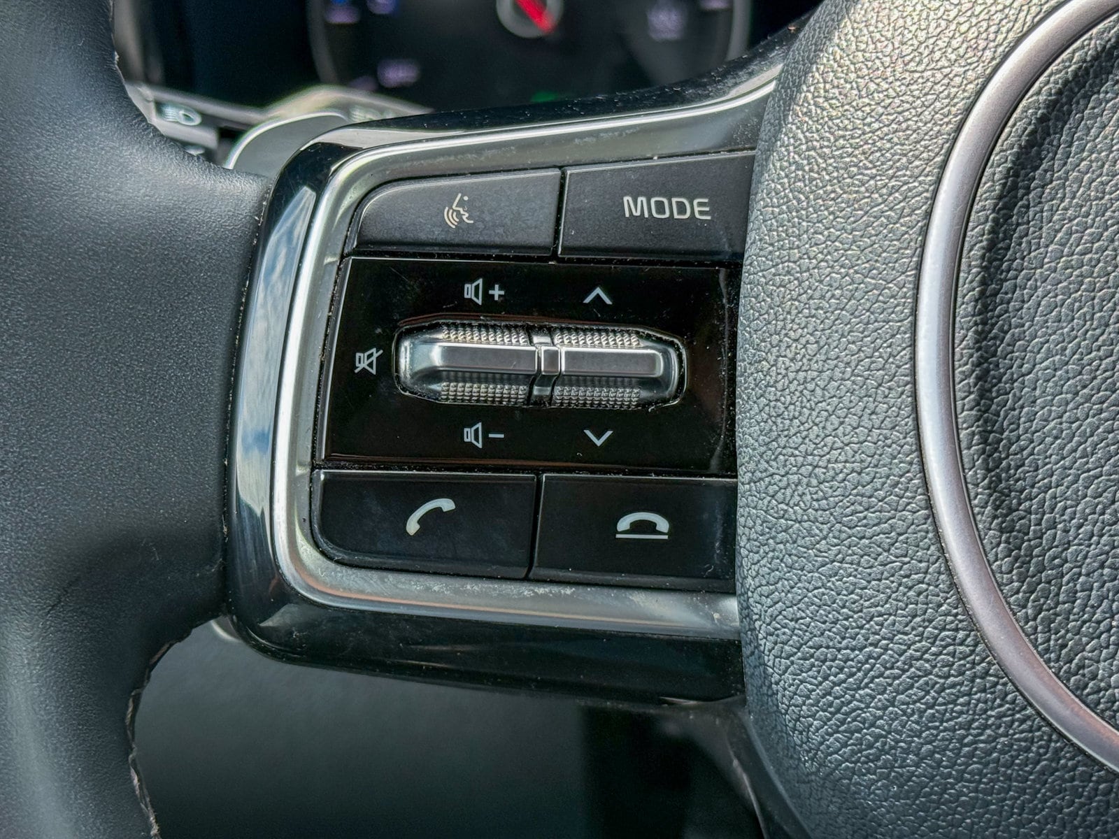 2023 Kia Sorento EX Hybrid - Photo 29