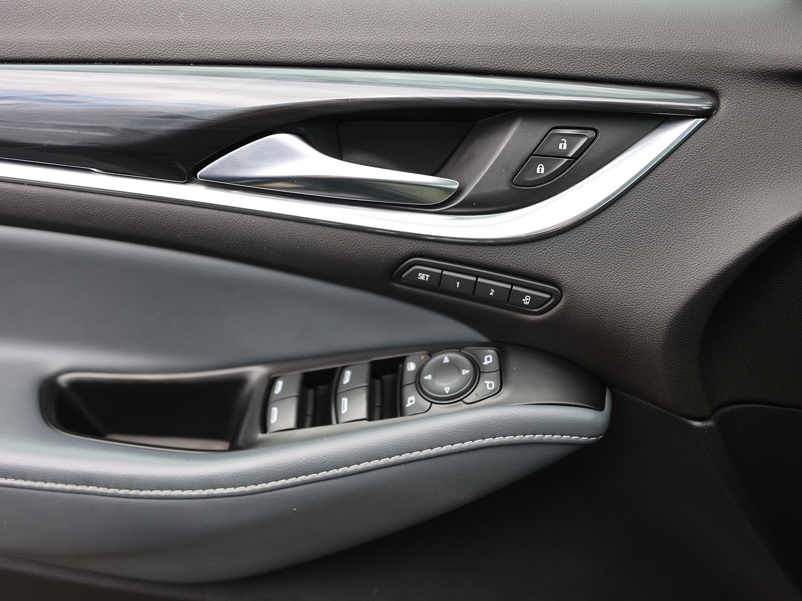 2022 Buick Enclave Premium - Photo 35