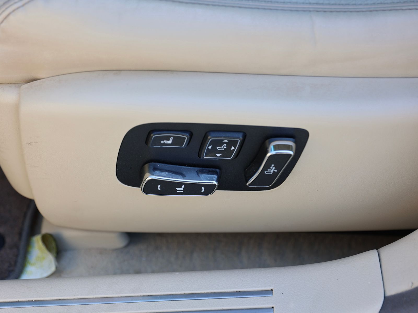 2013 Lexus LS Base - Photo 18