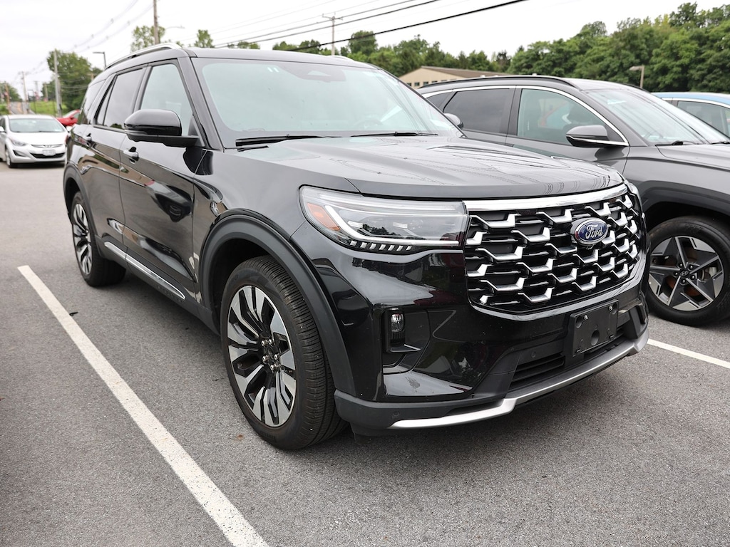 Used 2025 Ford Explorer Platinum SUV