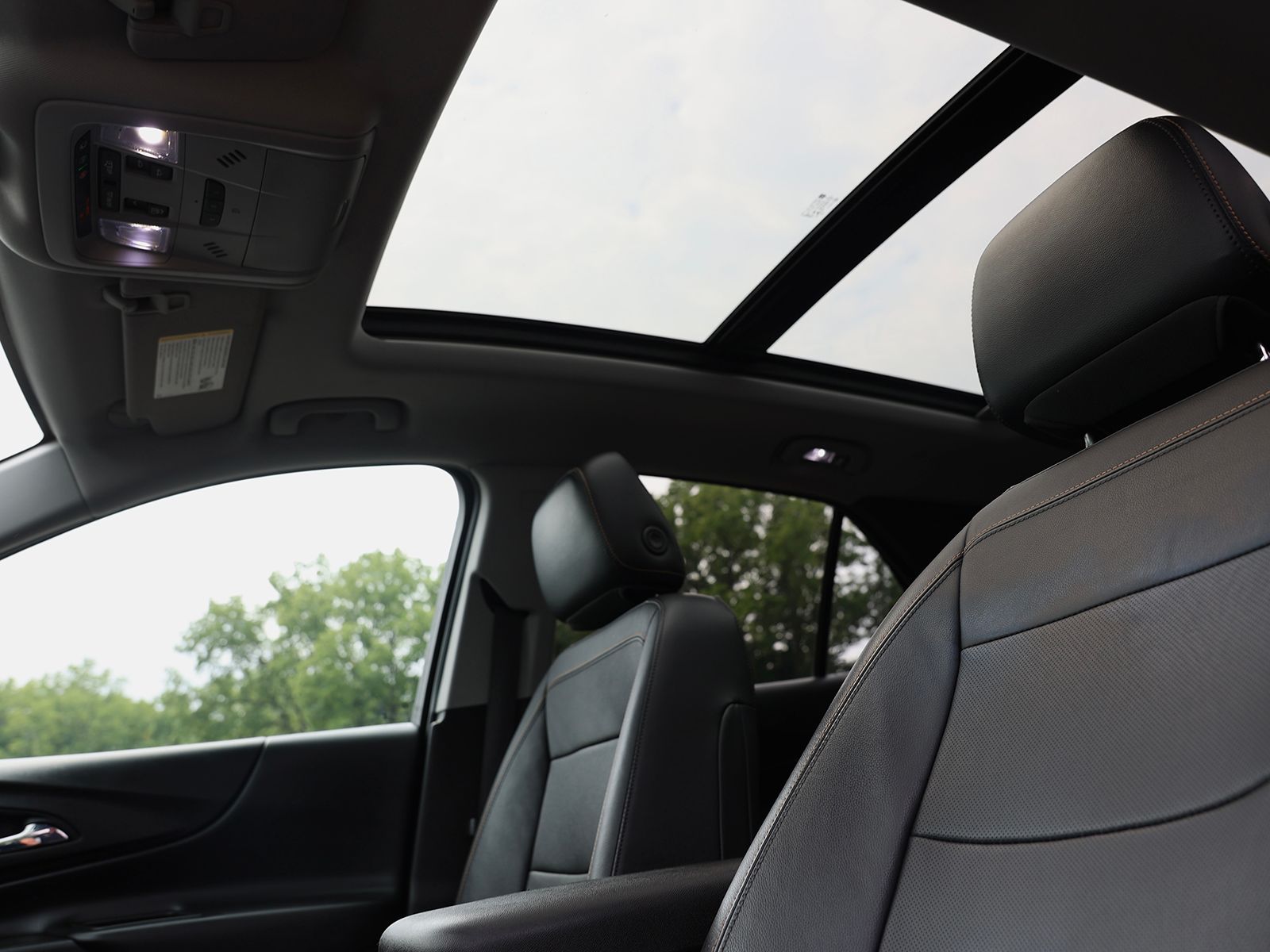 2020 Chevrolet Equinox LT - Photo 22
