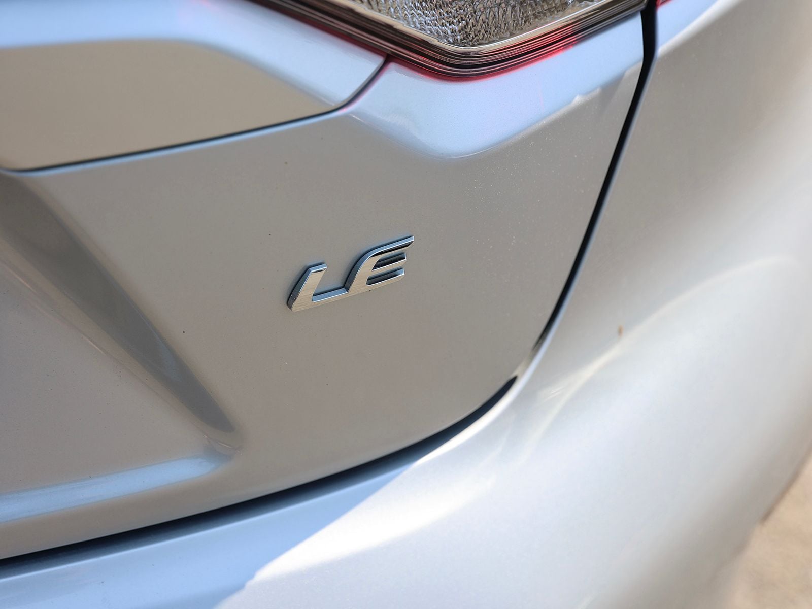 2023 Toyota Corolla LE - Photo 10