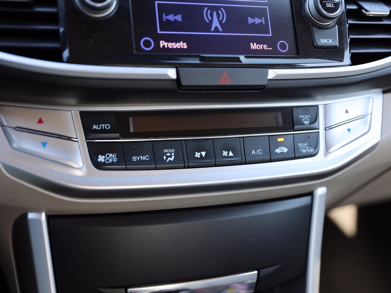 2014 Honda Accord EX-L - Photo 24
