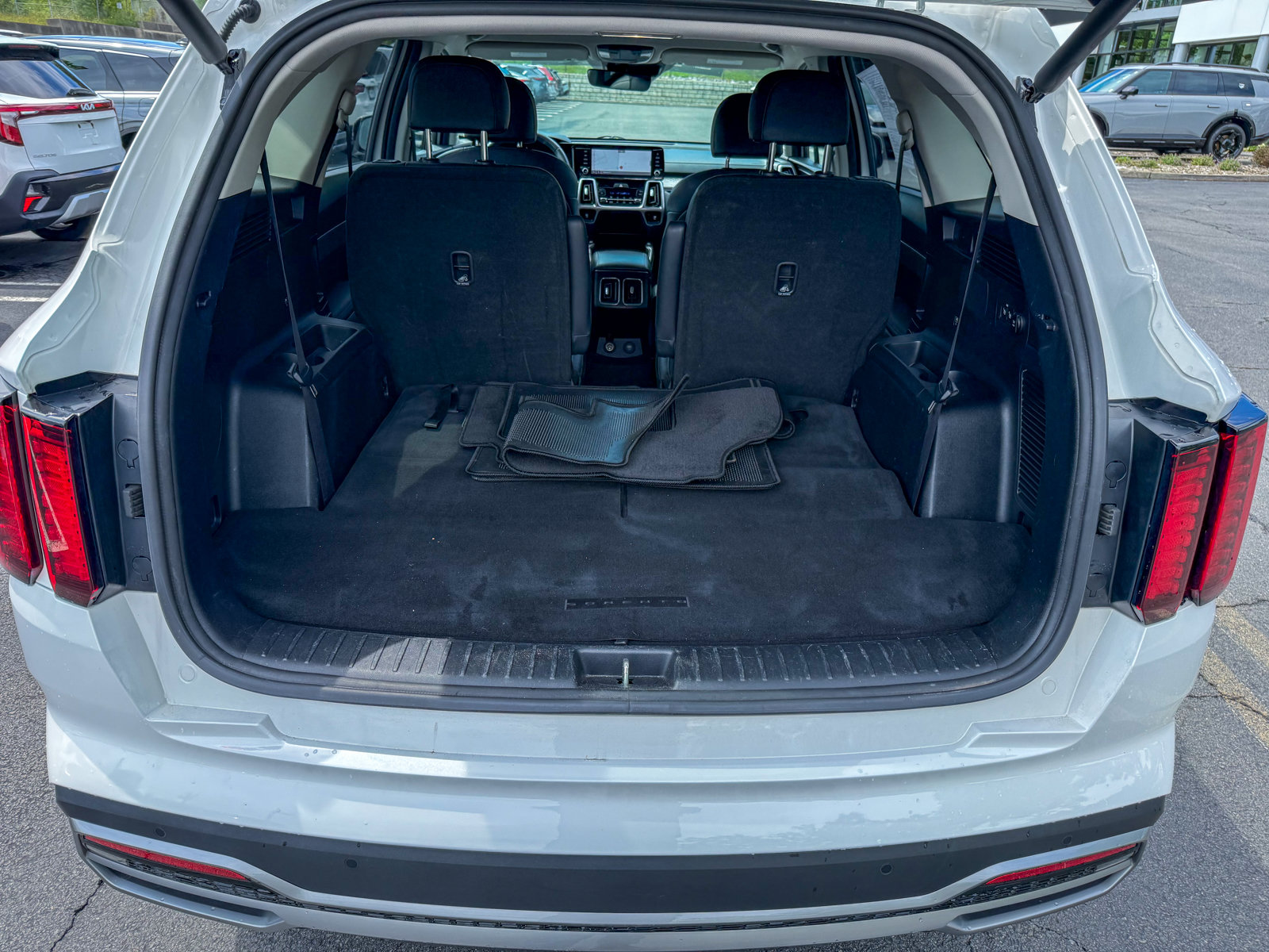 2023 Kia Sorento EX Hybrid - Photo 41