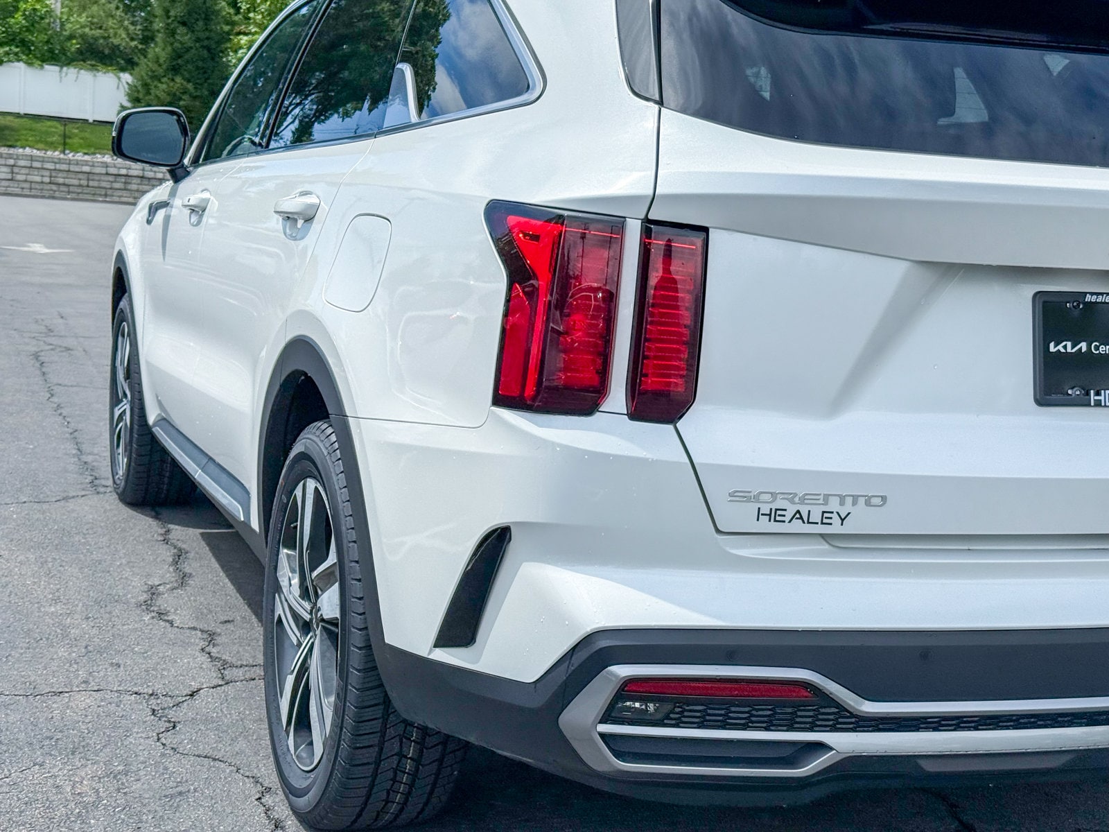 2023 Kia Sorento EX Hybrid - Photo 9