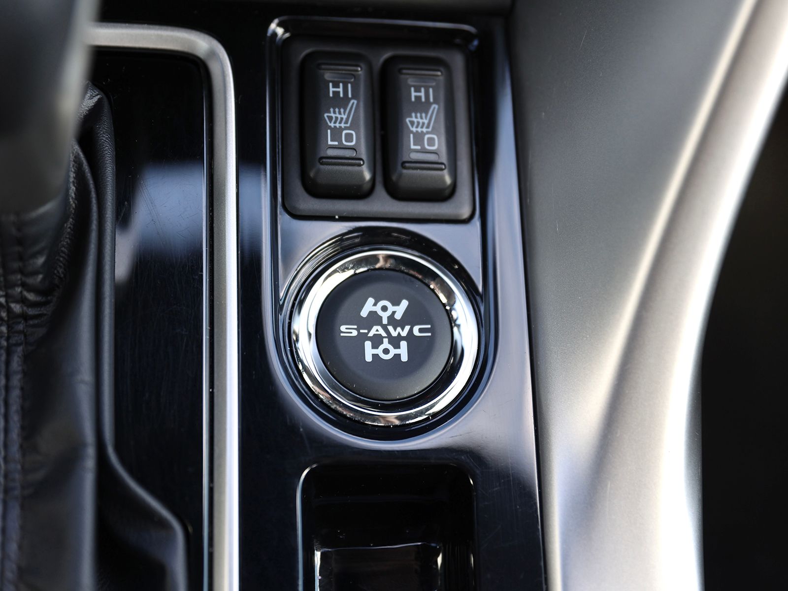 2024 Mitsubishi Eclipse Cross SE - Photo 32