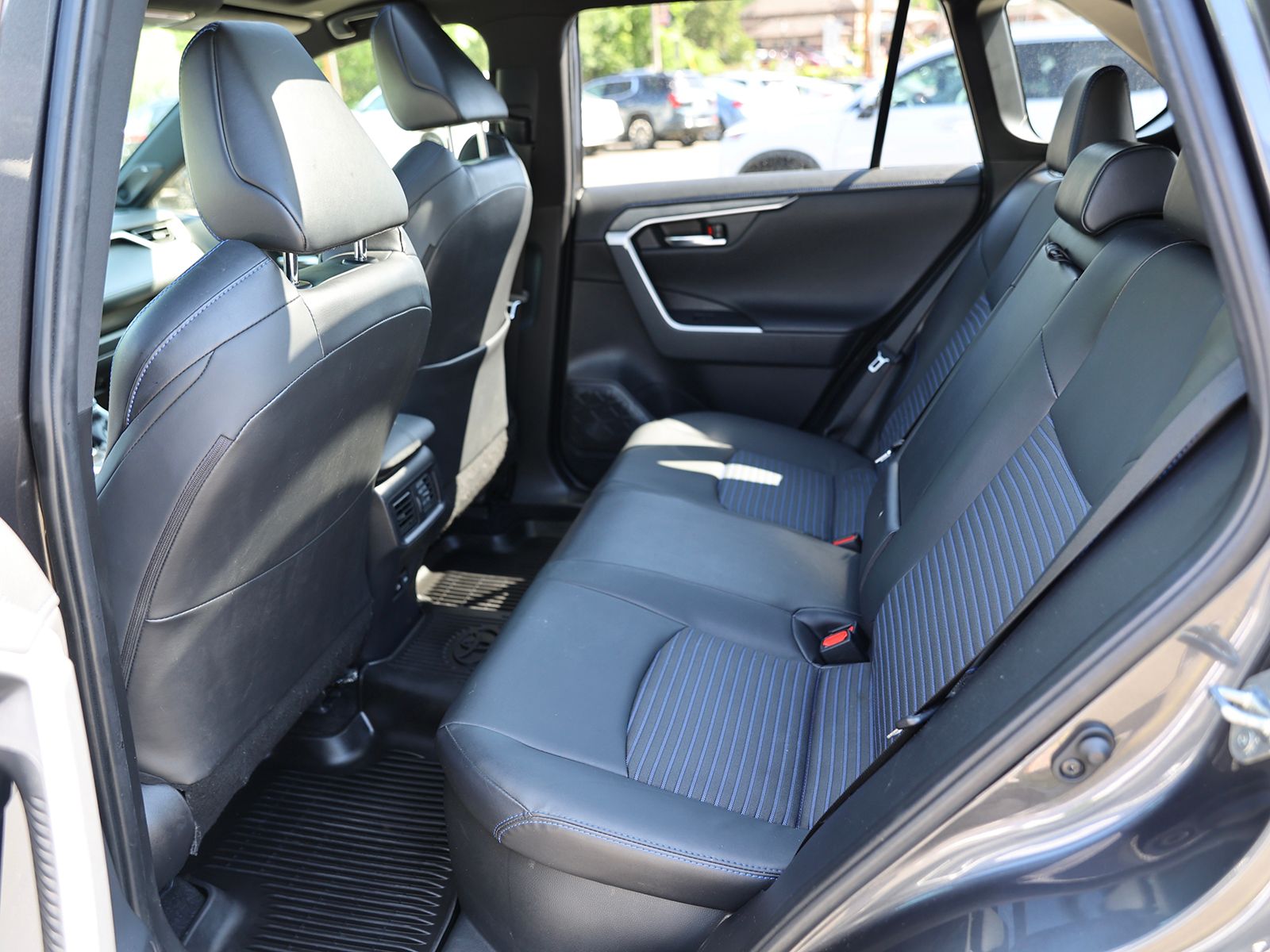 2023 Toyota RAV4 XSE - Photo 24