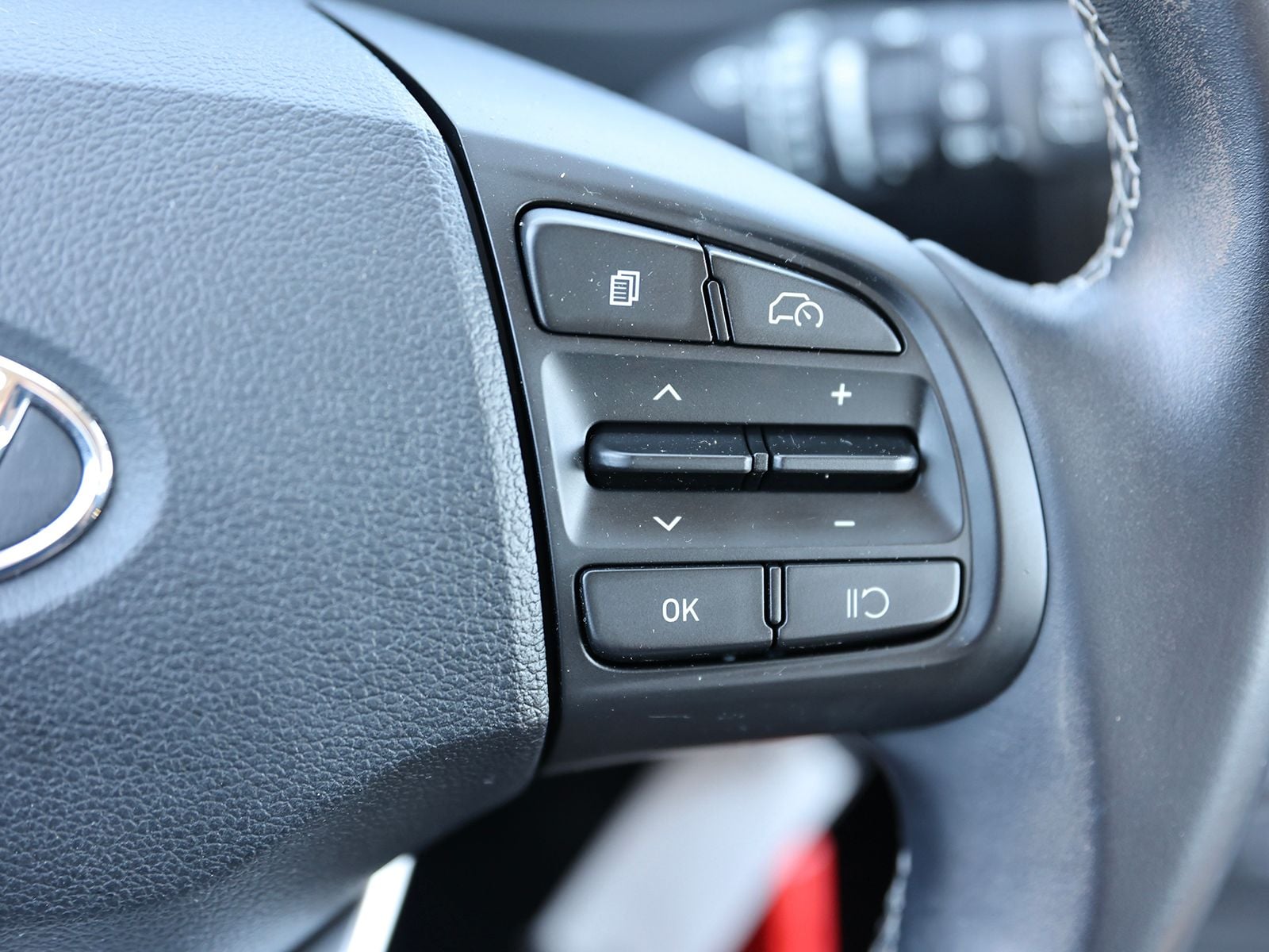 2023 Hyundai Venue SEL - Photo 32