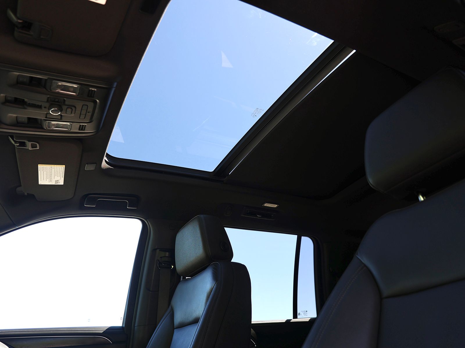 2023 Chevrolet Suburban Z71 - Photo 23
