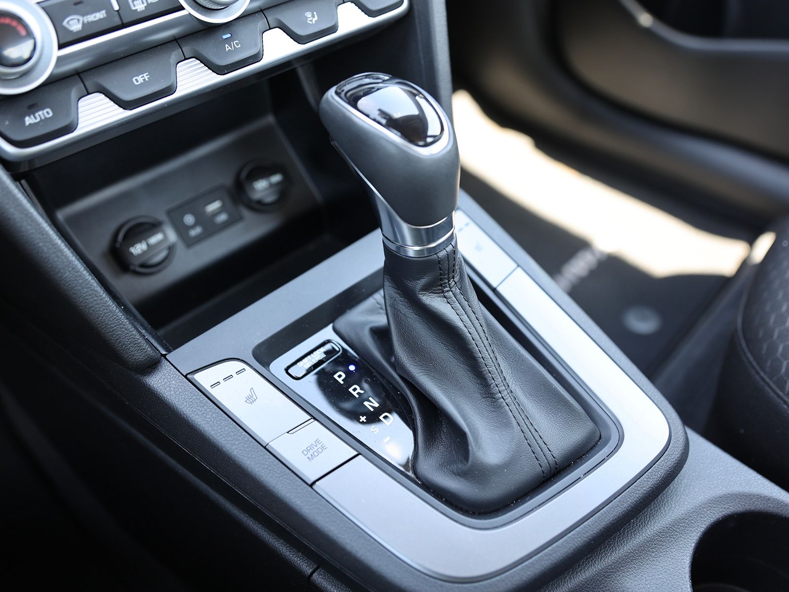 2020 Hyundai Elantra Value Edition - Photo 26