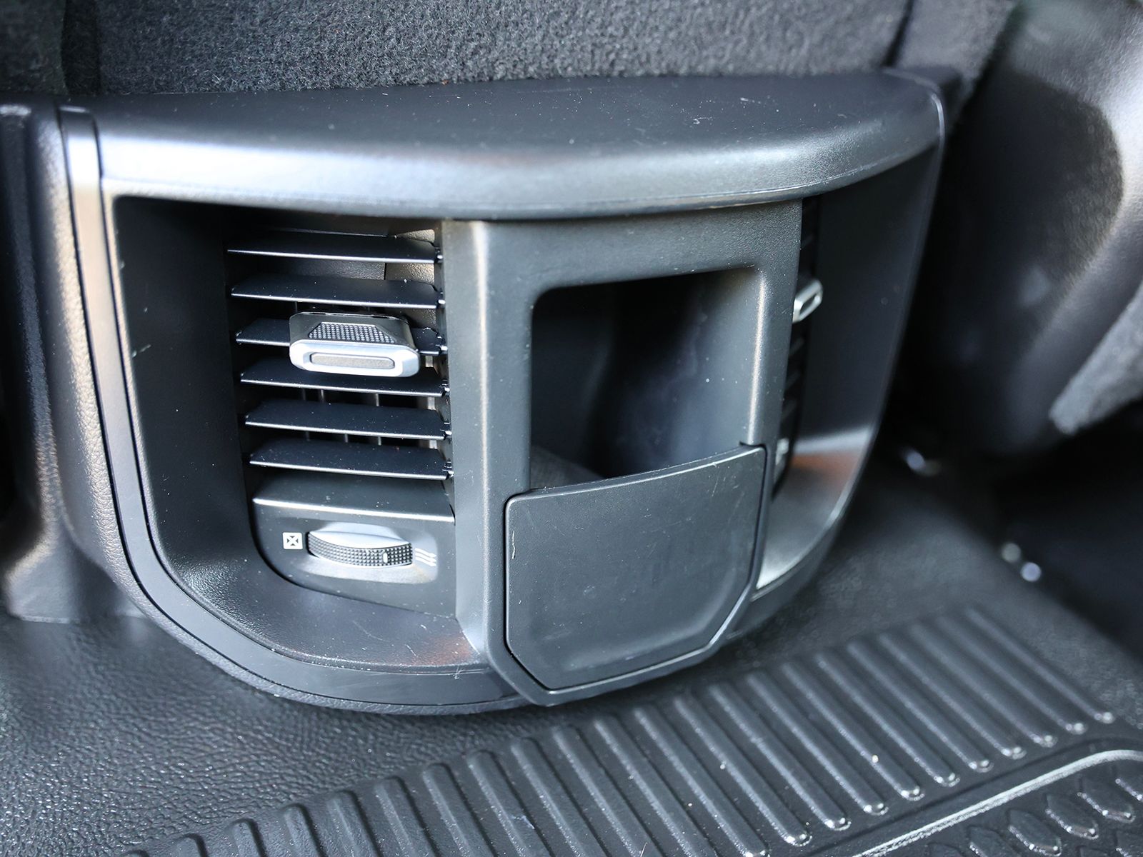 2022 RAM Ram 2500 Pickup Tradesman - Photo 24