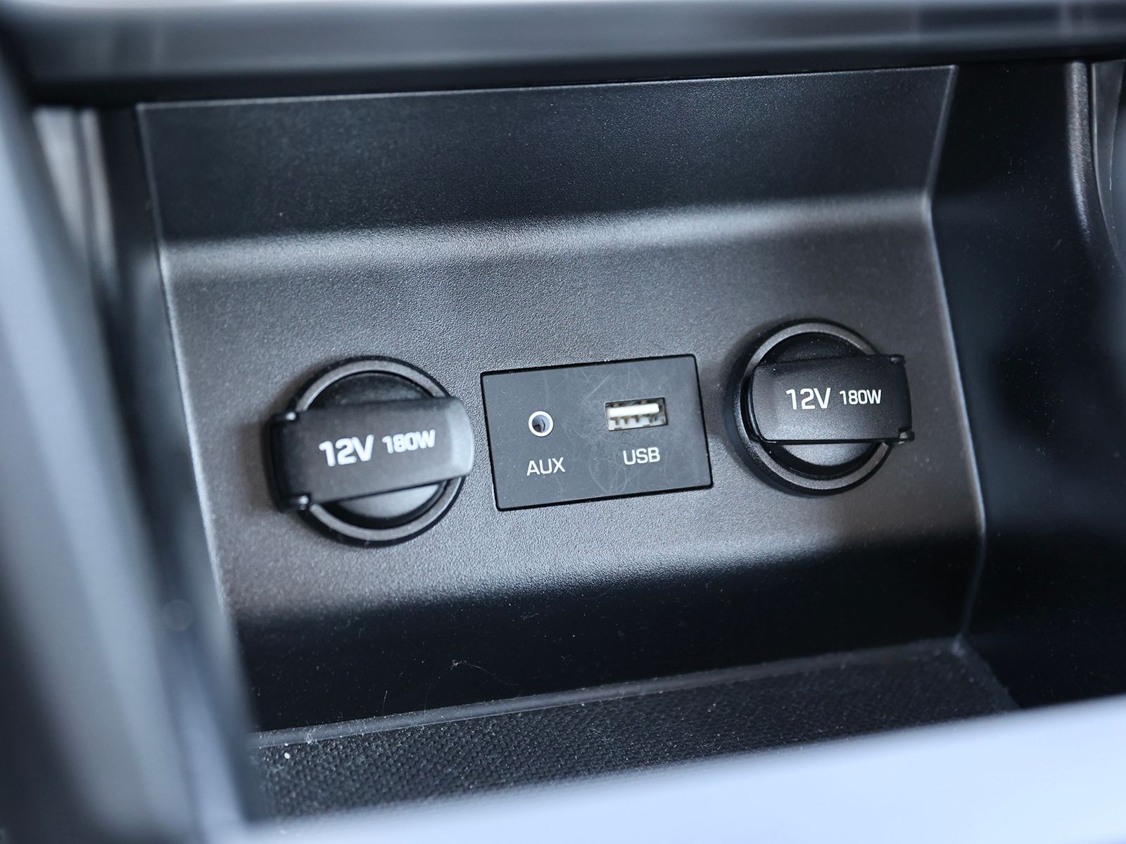 2020 Hyundai Elantra Value Edition - Photo 23