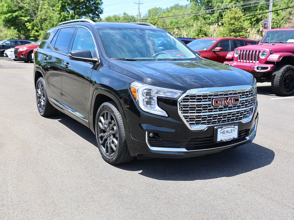 Used 2022 GMC Terrain Denali SUV