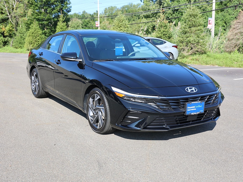 Certified 2025 Hyundai Elantra SEL Convenience Sedan