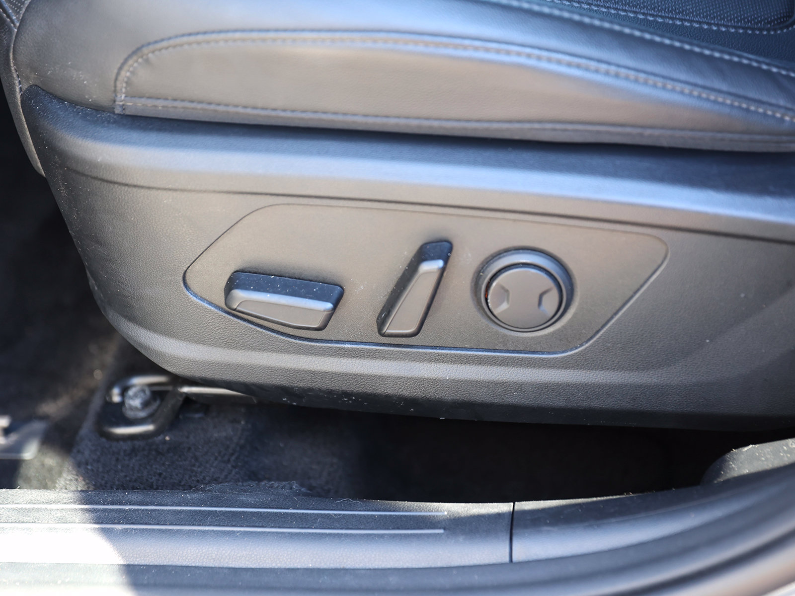 2025 Hyundai Santa Cruz SEL - Photo 17
