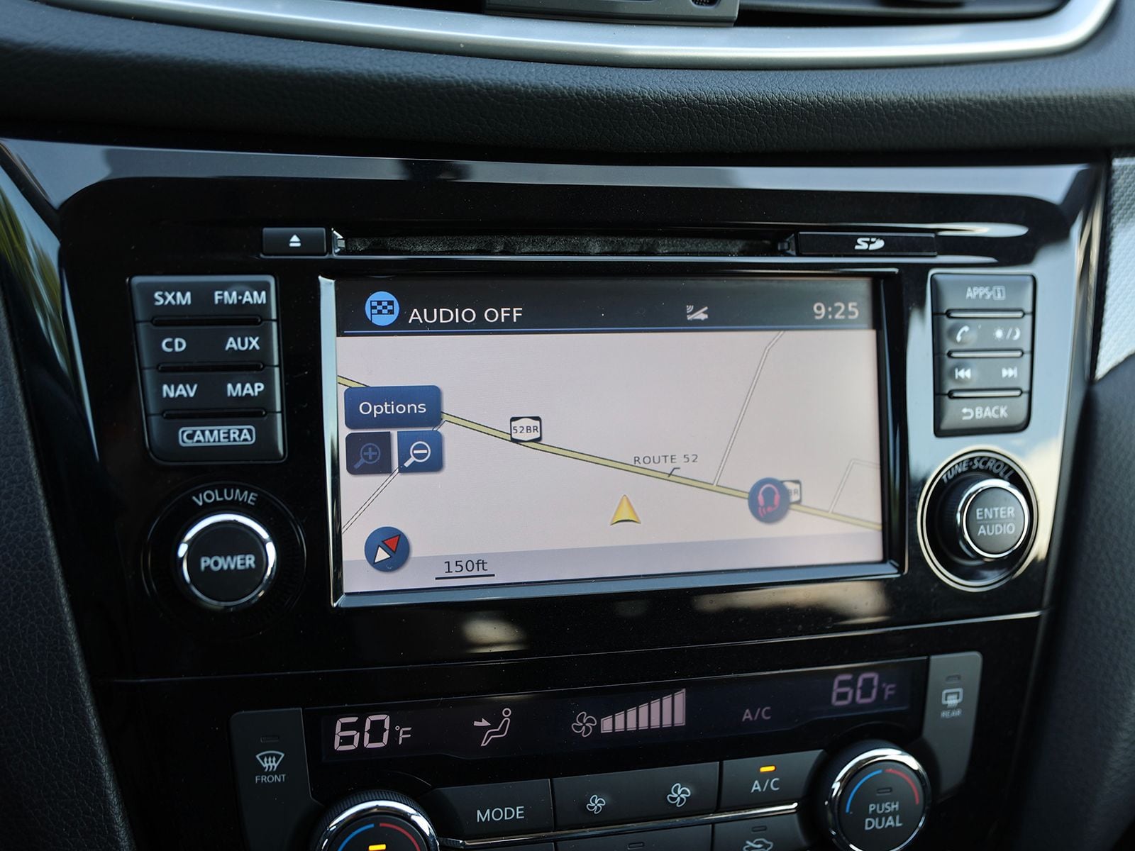 2016 Nissan Rogue SL - Photo 24