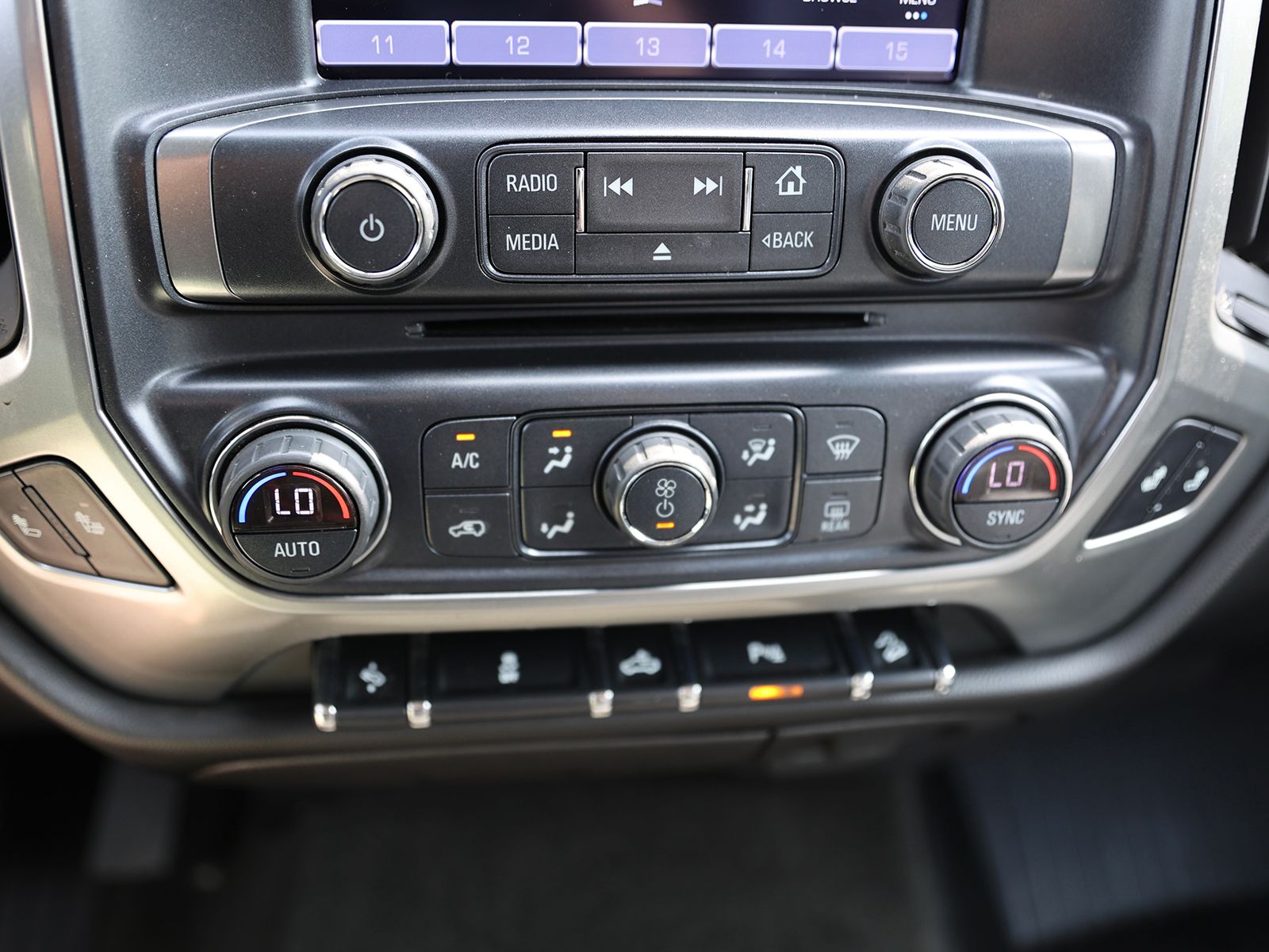 2017 Chevrolet Silverado 1500 LT Z71 - Photo 26