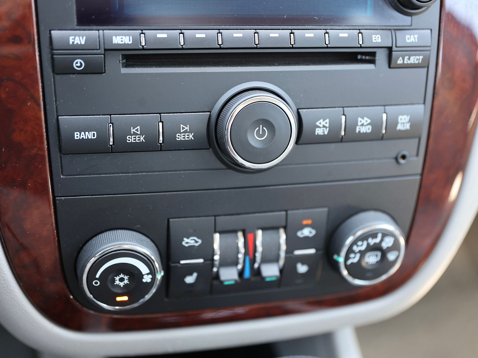 2010 Chevrolet Impala LT - Photo 22
