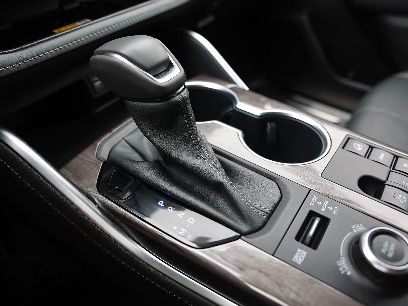 2023 Toyota Highlander Platinum - Photo 34