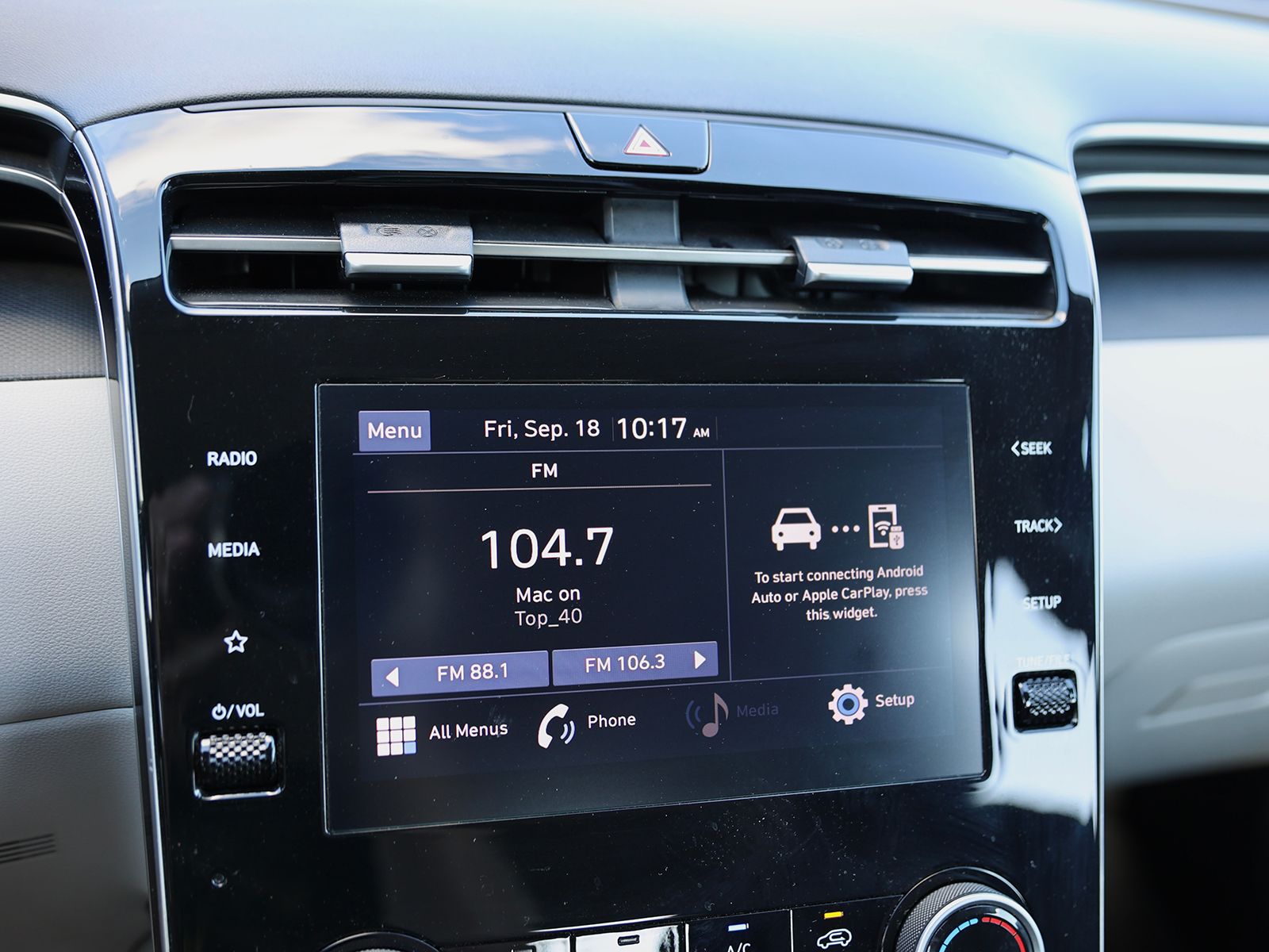 2024 Hyundai Tucson SE - Photo 21