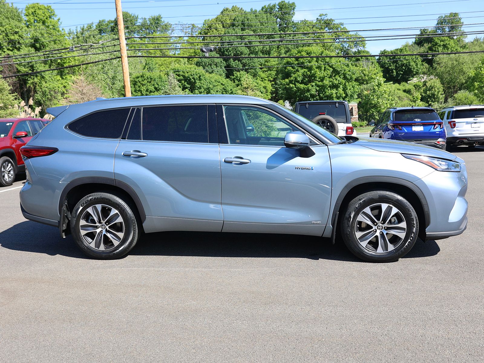 2020 Toyota Highlander XLE - Photo 8