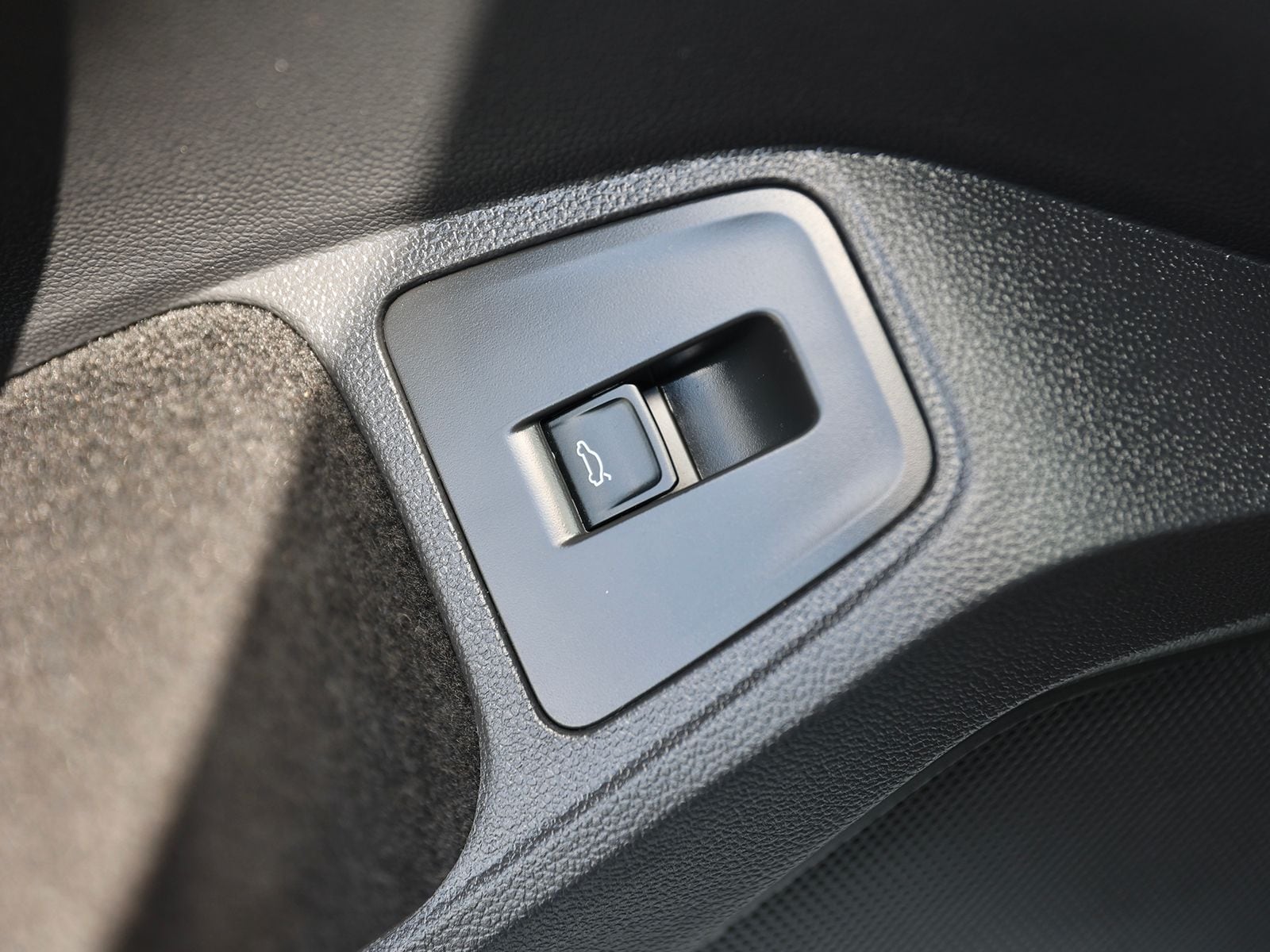 2022 Volkswagen Tiguan SE R-LINE BLACK - Photo 35